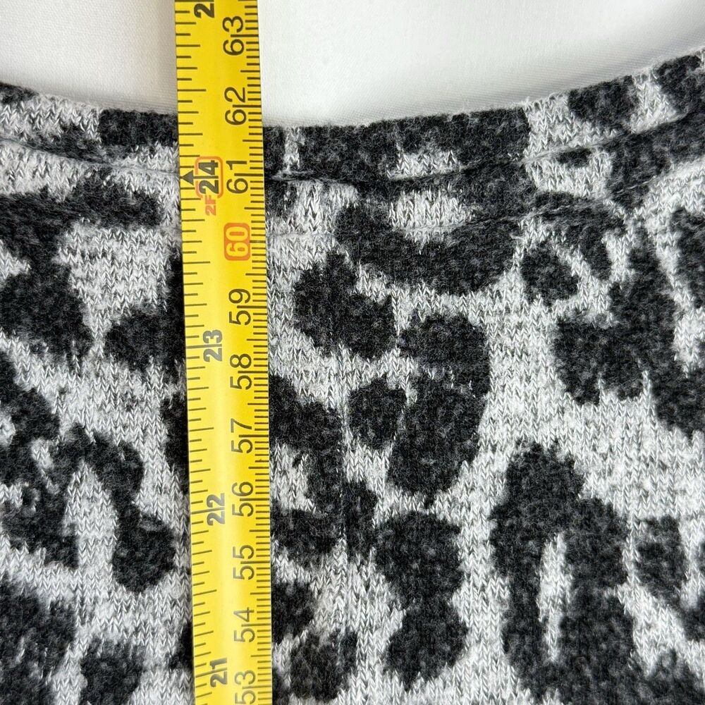 New York & Company Knit Animal Print Tank Top Women’s Size 2XL Grey - Picture 6 of 10